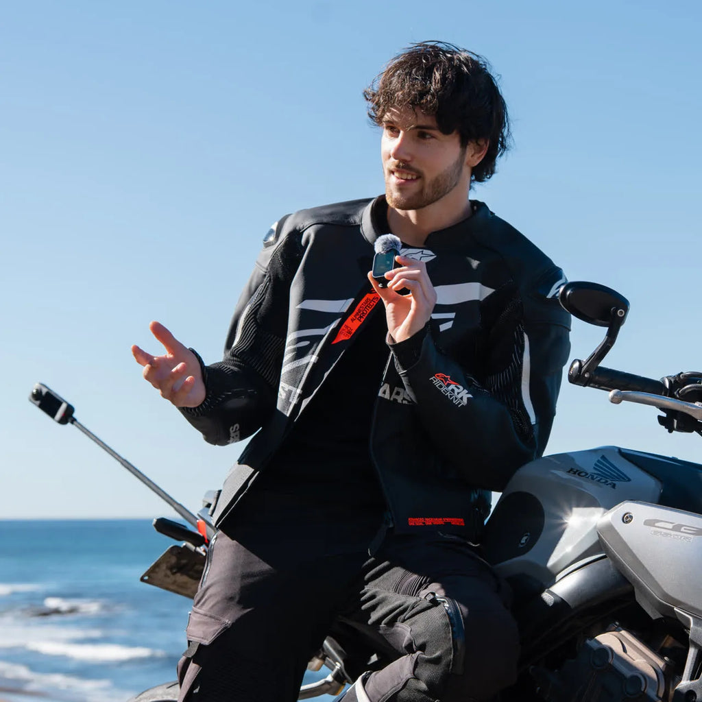 Insta360 GPS Preview Remote with Built-In Mic