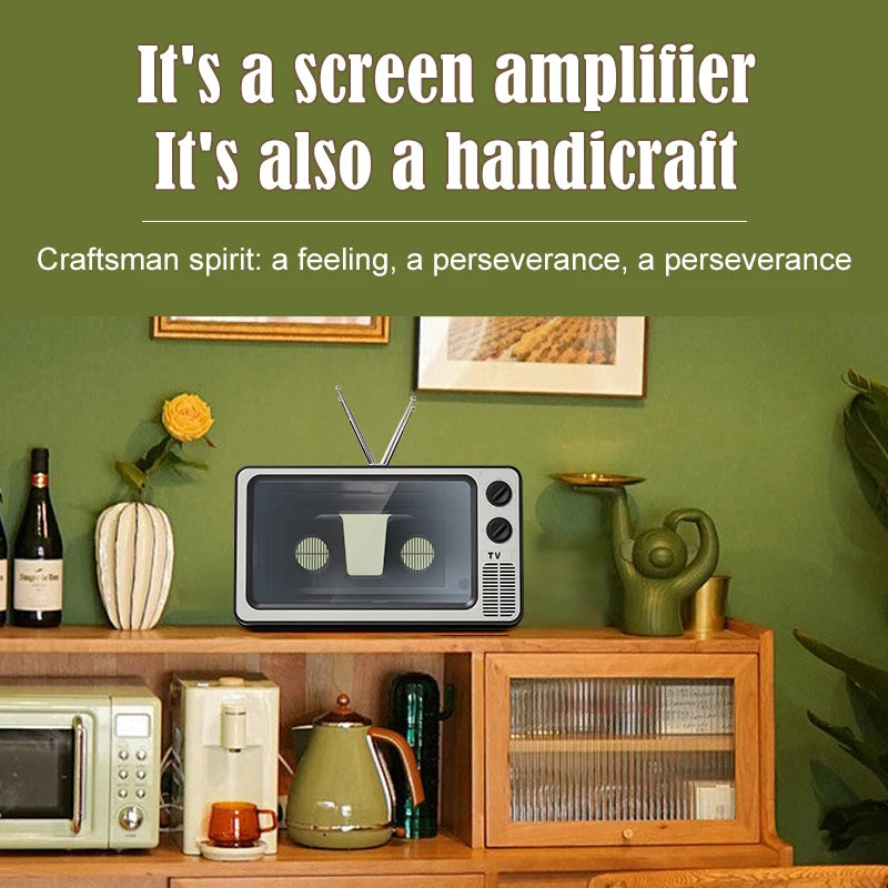 Retro TV Phone Screen Magnifier