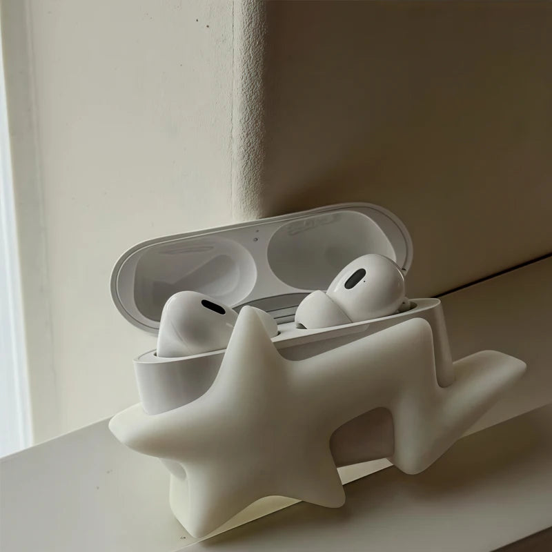 Star Pattern Silicone AirPods Case Design